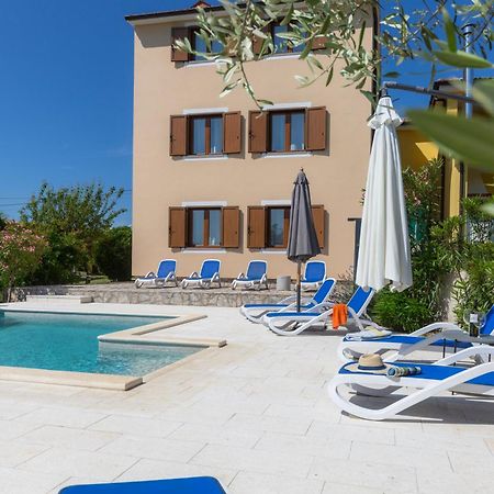 Apartments "Alen" Nedescina Exterior photo