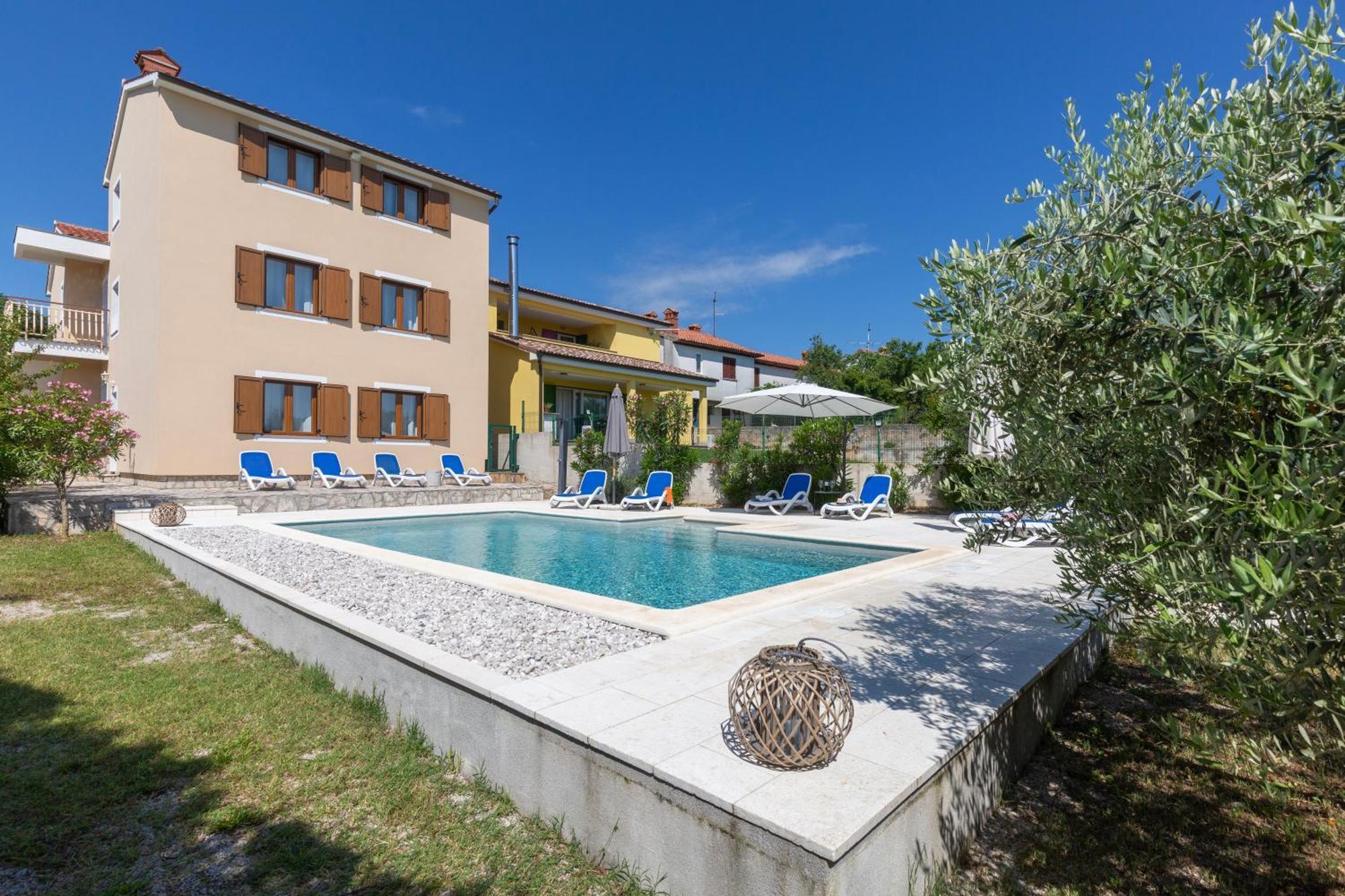 Apartments "Alen" Nedescina Exterior photo